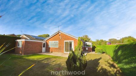 3 bedroom Bungalow for sale in Bellerby Road, Skellow, Doncaster, DN6