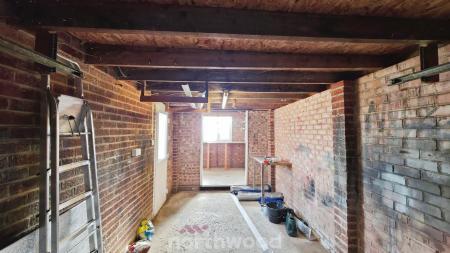 3 bedroom Bungalow for sale in Bellerby Road, Skellow, Doncaster, DN6