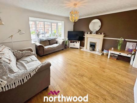 3 bedroom Detached house for sale in Cathedral Court, Dunsville, Doncaster, DN7