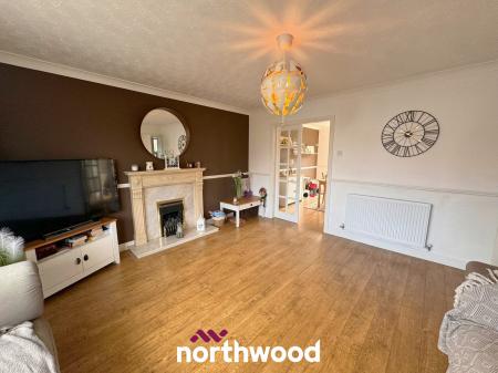 3 bedroom Detached house for sale in Cathedral Court, Dunsville, Doncaster, DN7