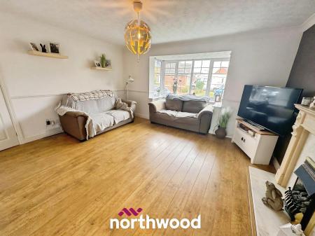 3 bedroom Detached house for sale in Cathedral Court, Dunsville, Doncaster, DN7