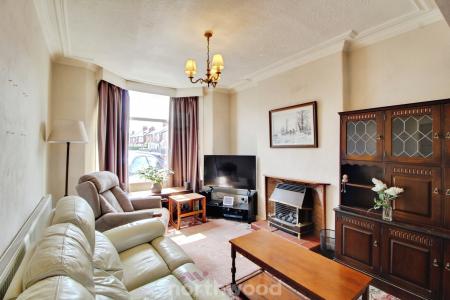 3 bedroom Town house for sale in Craithie Road, Town Moor, Doncaster, DN2