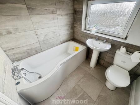 3 bedroom Semi-detached house for sale in Vermuyden Road, Moorends, Doncaster, DN8