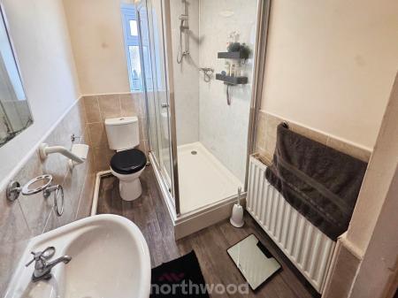 2 bedroom Terraced House for sale in Lower Kenyon Street, Thorne, Doncaster, DN8