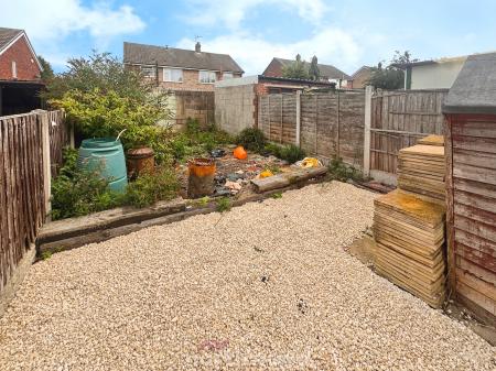 2 bedroom Terraced House for sale in Lower Kenyon Street, Thorne, Doncaster, DN8