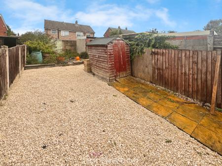 2 bedroom Terraced House for sale in Lower Kenyon Street, Thorne, Doncaster, DN8