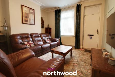 2 bedroom Terraced House for sale in Queen Street, Thorne, Doncaster, DN8