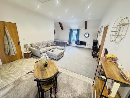 0 bedroom Studio flat to let in 29B Bridge Street, Thorne, Doncaster, DN8