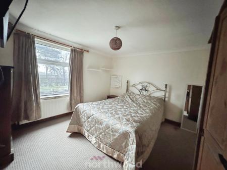 2 bedroom End of terrace house for sale in Cuckoo Park, Rawcliffe, Goole, DN14