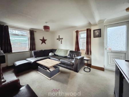 2 bedroom End of terrace house for sale in Cuckoo Park, Rawcliffe, Goole, DN14