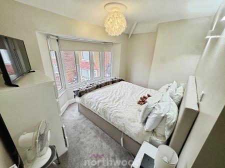 3 bedroom Semi-detached house for sale in Tennyson Avenue, Thorne, Doncaster, DN8