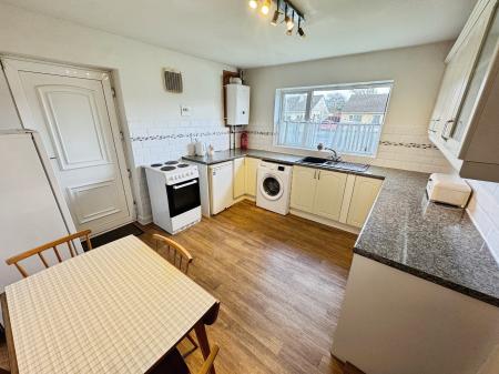 3 bedroom Semi-detached bungalow for sale in Park Crescent, Thorne, Doncaster, DN8