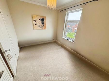 3 bedroom Semi-detached house to let in West Street, Thorne, Doncaster, DN8
