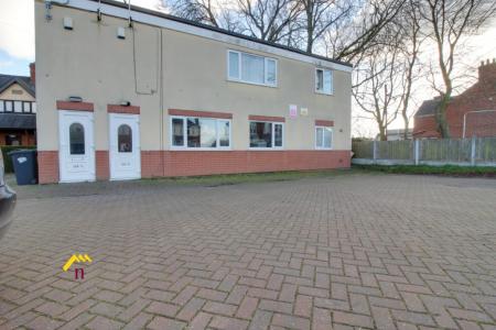 2 bedroom Flat to let in King Edward Road, Thorne, DN8