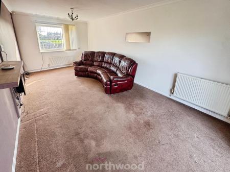 3 bedroom Semi-detached house for sale in Hawthorne Road, Thorne, Doncaster, DN8