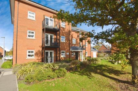 1 bedroom Flat for sale in 14 Lonsdale Road, Wokingham, RG40