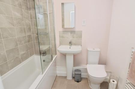 1 bedroom Flat for sale in 14 Lonsdale Road, Wokingham, RG40