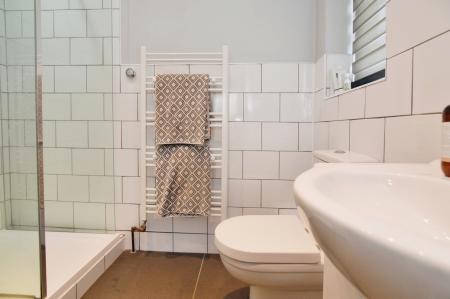 4 bedroom Detached house for sale in Rowan Drive, Crowthorne, RG45