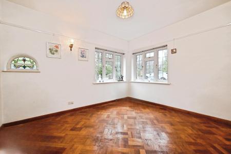 4 bedroom Detached house for sale in The Ridges, Wokingham, RG40