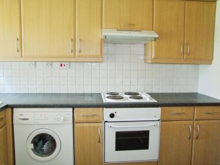 2 bedroom Terraced House to let in Bedfordshire Way, Woosehill, Wokingham, RG41