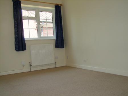 2 bedroom Terraced House to let in Bedfordshire Way, Woosehill, Wokingham, RG41