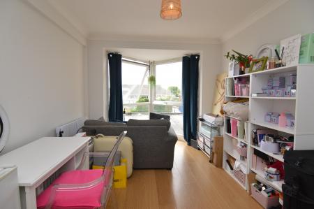 1 bedroom Flat to let in Charwood Road, Wokingham, RG40