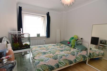 1 bedroom Flat to let in Charwood Road, Wokingham, RG40