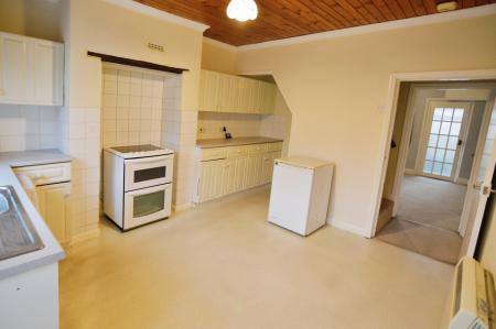 2 bedroom Terraced House for sale in Havelock Road, Wokingham, RG41