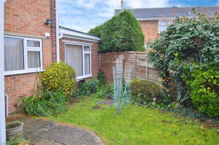 3 bedroom Terraced House for sale in Lynden Close, Maidenhead, SL6