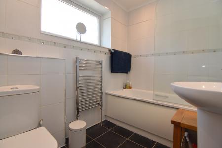 3 bedroom Semi-detached house to let in St Pauls Gate, Wokingham, RG41