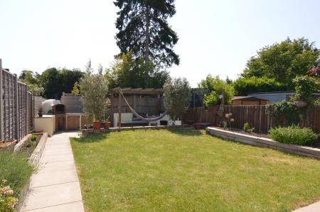 3 bedroom Semi-detached house to let in St Pauls Gate, Wokingham, RG41