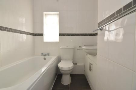 2 bedroom Terraced House to let in Havelock Road, Wokingham, RG41