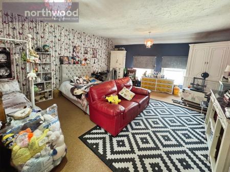 2 bedroom Mixed Use for sale in Rake Lane, Wallasey, Wirral, CH45