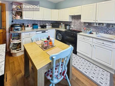 2 bedroom Mixed Use for sale in Rake Lane, Wallasey, Wirral, CH45