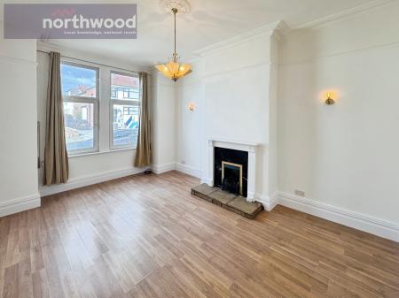 2 bedroom Flat for sale in Wallacre Road, Wallasey, Wirral, CH44