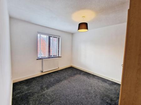 3 bedroom Terraced House to let in Church Farm Court, Willaston, CH64