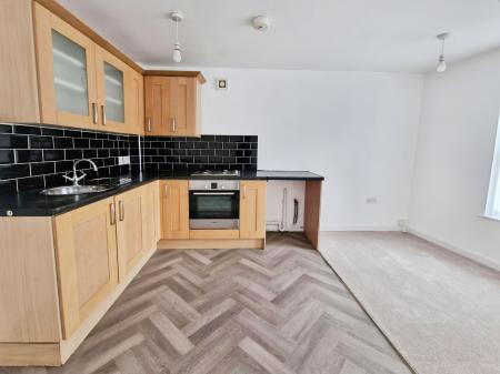 2 bedroom Flat to let in High Street, Neston, Wirral CH64 (2nd Floor)