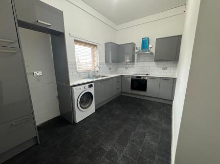 2 bedroom Apartment to let in Shrewsbury Road, Oxton, Wirral, CH43