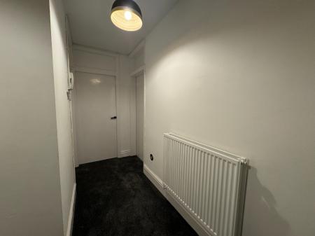 2 bedroom Apartment to let in Shrewsbury Road, Oxton, Wirral, CH43