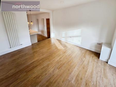 3 bedroom Flat to let in Balls Road, Oxton, Wirral, CH43