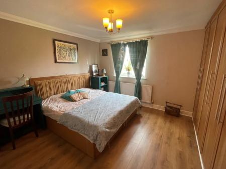 4 bedroom Detached house to let in Shrewsbury Road, Oxton, Wirral, CH43