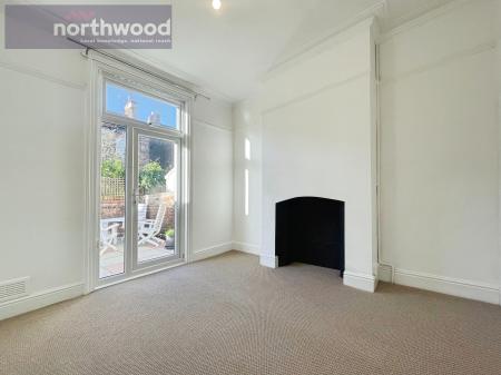 4 bedroom Semi-detached house to let in Malvern Road, Wallasey, Wirral, CH45