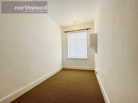 4 bedroom Semi-detached house to let in Malvern Road, Wallasey, Wirral, CH45