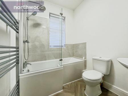 4 bedroom Semi-detached house to let in Malvern Road, Wallasey, Wirral, CH45