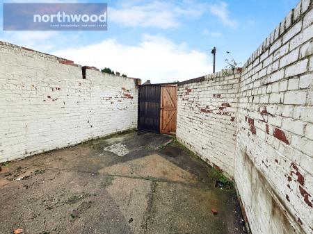 4 bedroom Semi-detached house for sale in Mallaby Street, Birkenhead, CH41