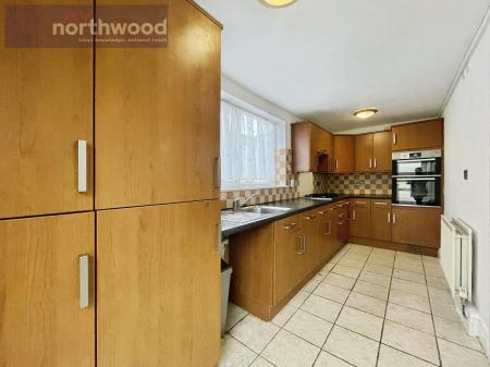 3 bedroom Semi-detached house to let in Price Street, Birkenhead, Wirral, CH41