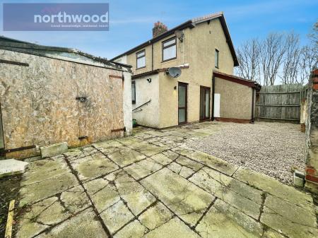 3 bedroom Semi-detached house to let in Price Street, Birkenhead, Wirral, CH41