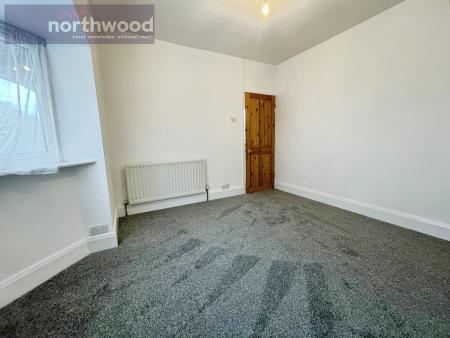 3 bedroom Semi-detached house to let in Price Street, Birkenhead, Wirral, CH41