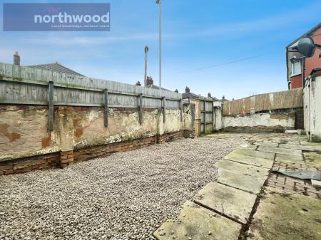 3 bedroom Semi-detached house to let in Price Street, Birkenhead, Wirral, CH41