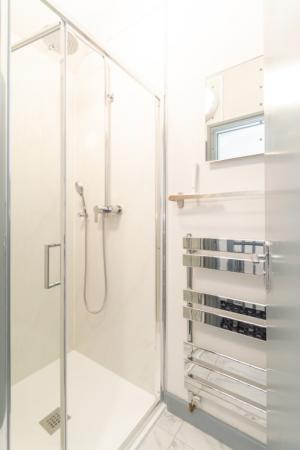 1 bedroom House share to let in Ashland Avenue, Wigan, WN1